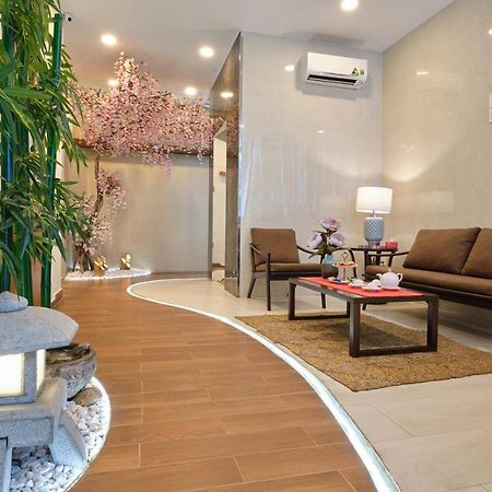 Pham Van Sakura Hotel Thuan An Εξωτερικό φωτογραφία